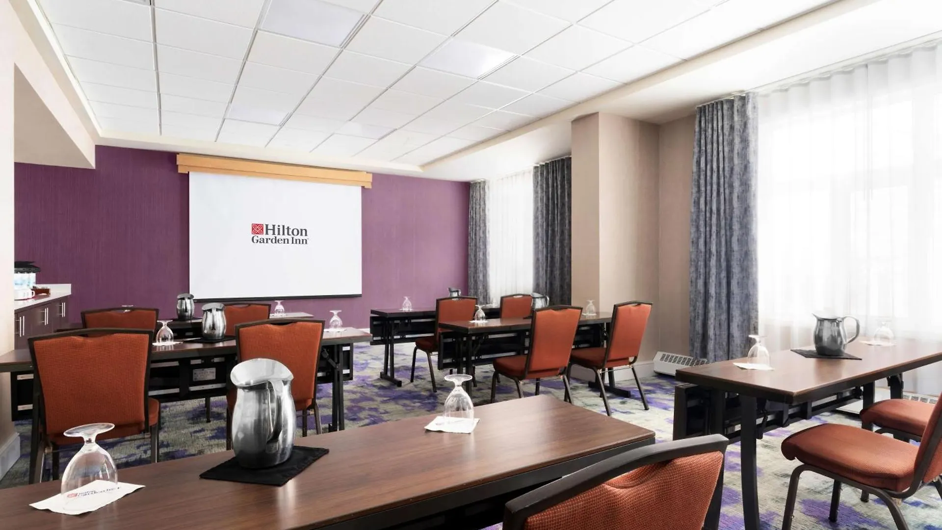 Hilton Garden Inn Calgary Airport 3*,  Kanada
