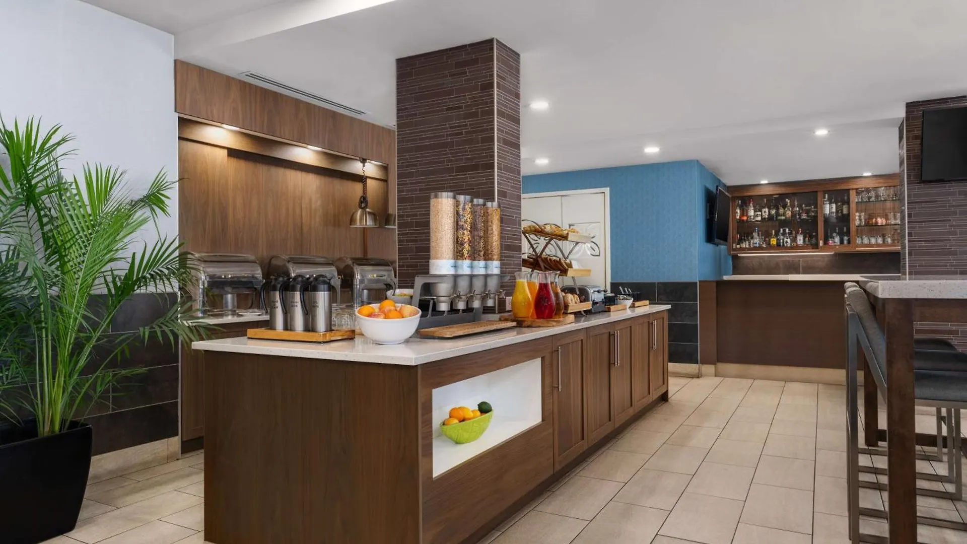 *** Hotell Hilton Garden Inn Calgary Airport Kanada